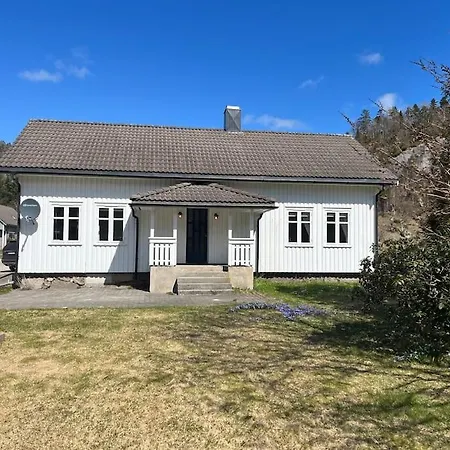 Sjarmerende Gardshus 4* Haegebostad